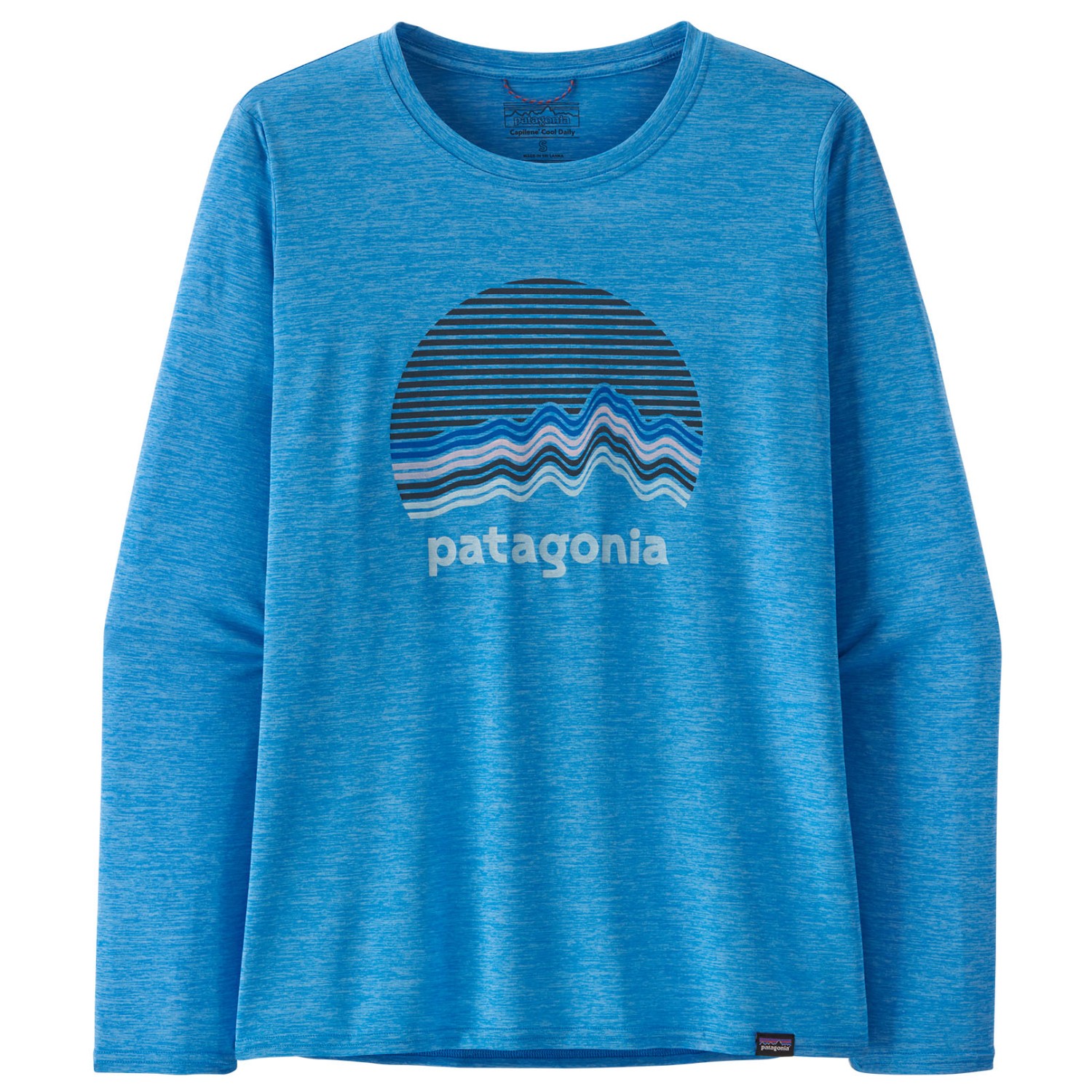Лонгслив Patagonia Women's L/S Cap Cool Daily Graphic Shirt, цвет Ridge Rise Moonlight/Vessel Blue X Dye функциональная рубашка patagonia women s cap cool daily tank цвет subtidal blue light subtidal blue x dye