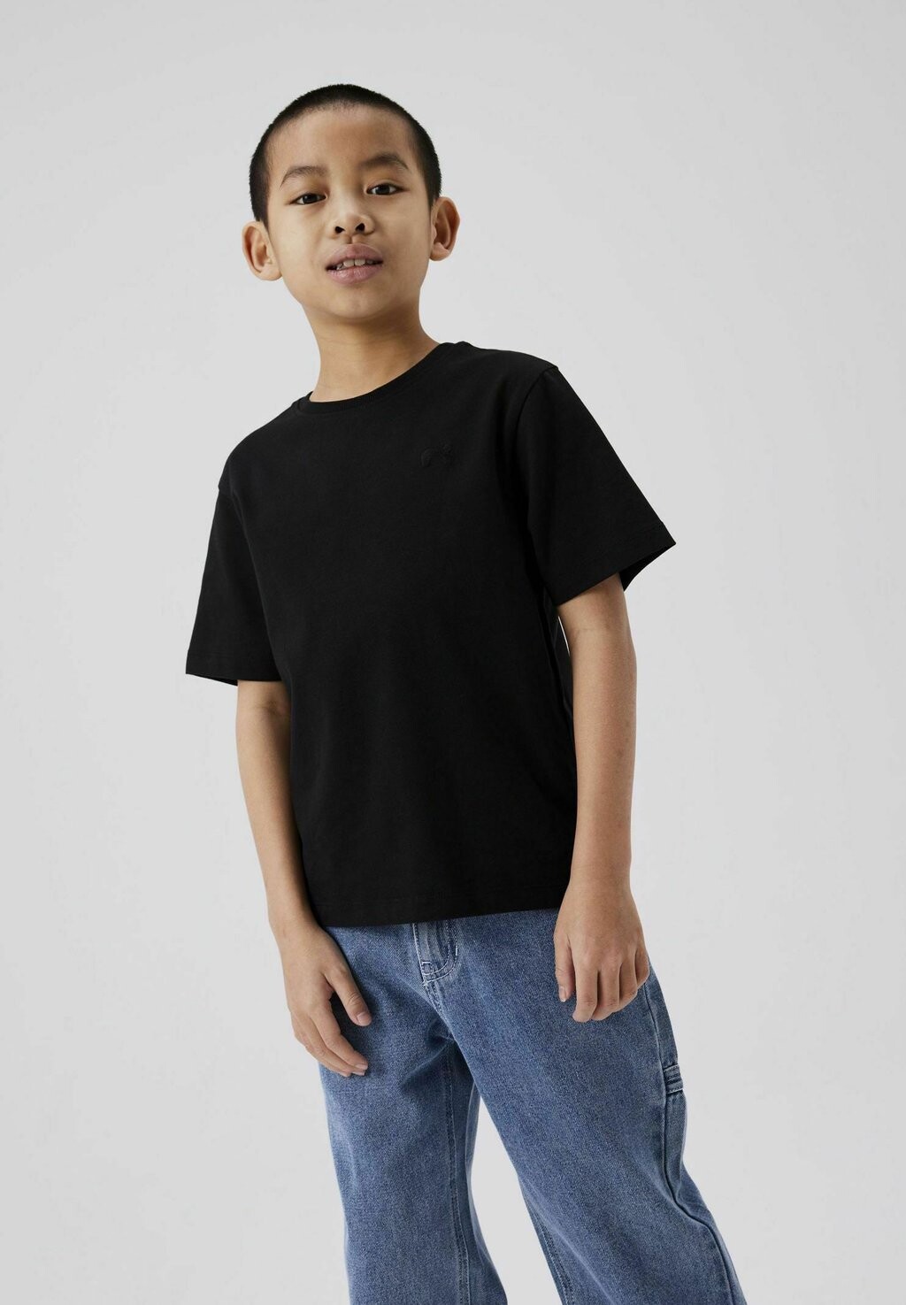 

Базовая футболка REGULAR FIT Name it, черный