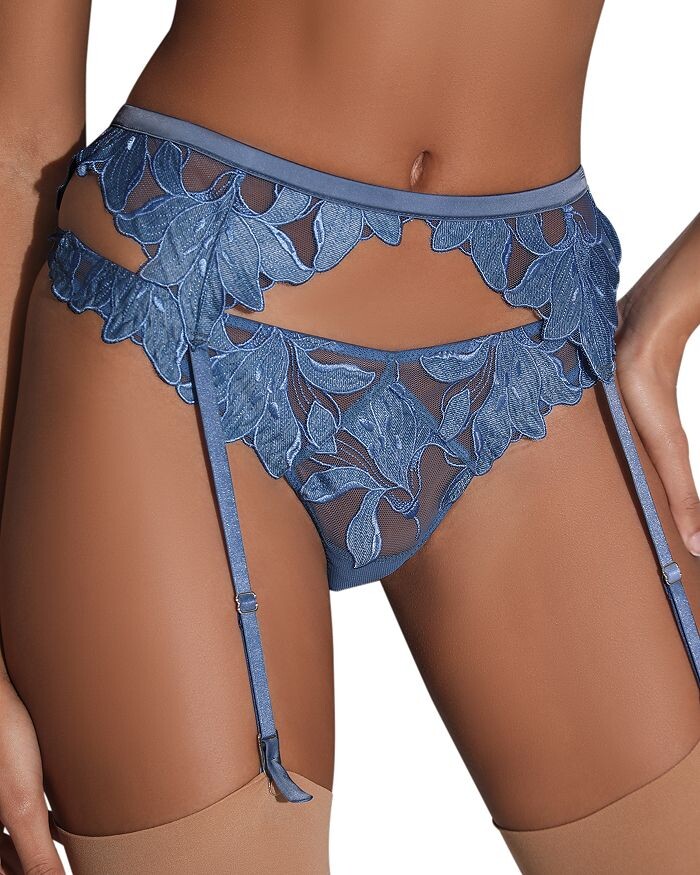 

Хипстерские трусы Lily с вышивкой Fleur du Mal