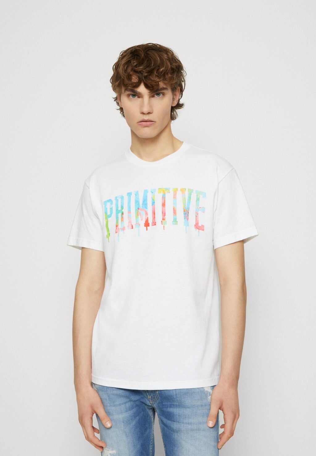 

Футболка с принтом Primitive, белый