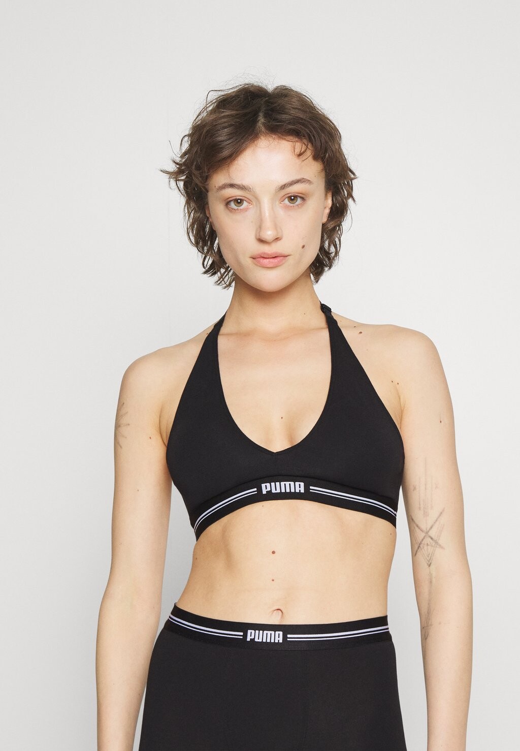 

Бюстгальтер с треугольными чашечками Puma, черный