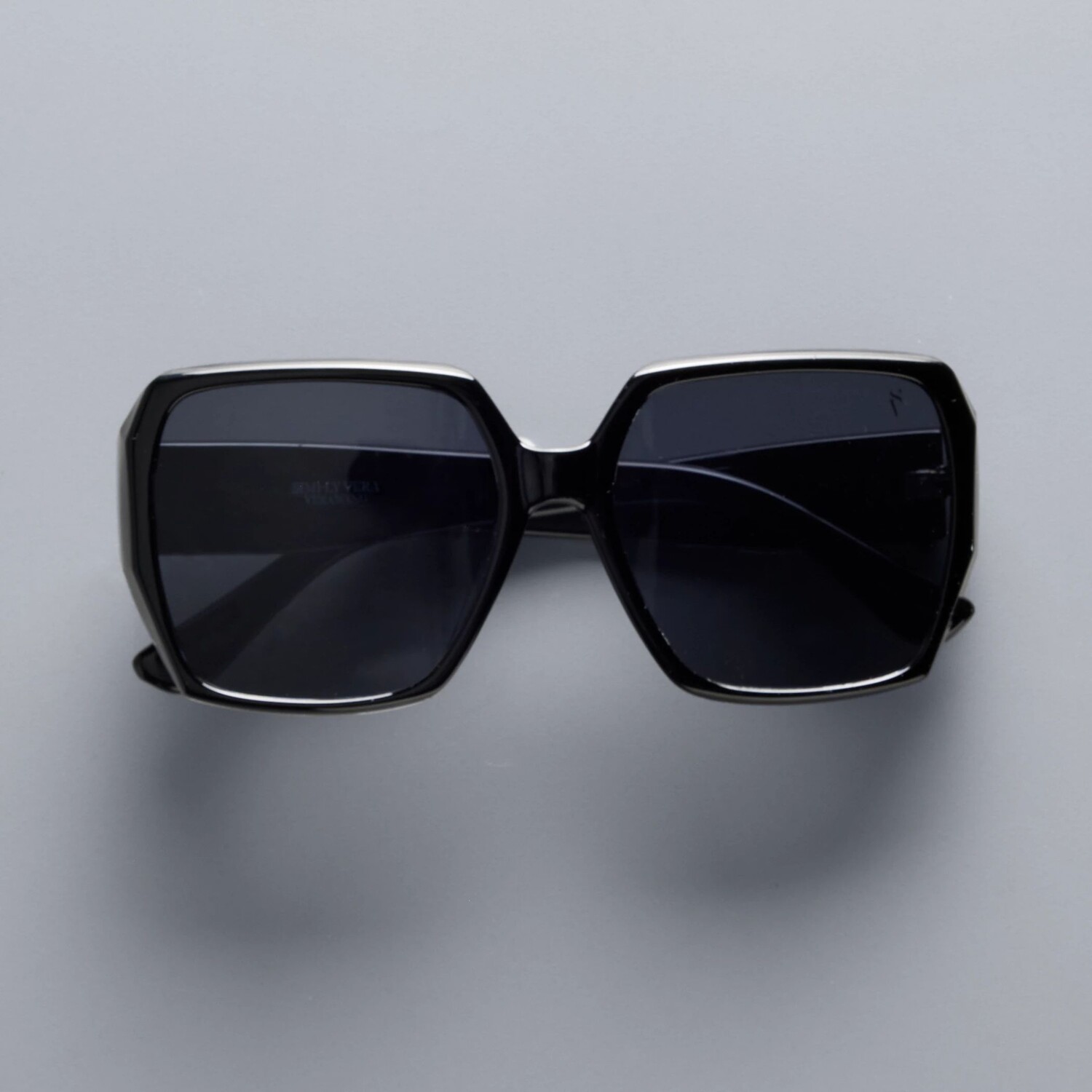 

Женские большие пластиковые квадратные солнцезащитные очки Simply Vera Vera Wang Halsey Simply Vera Vera Wang