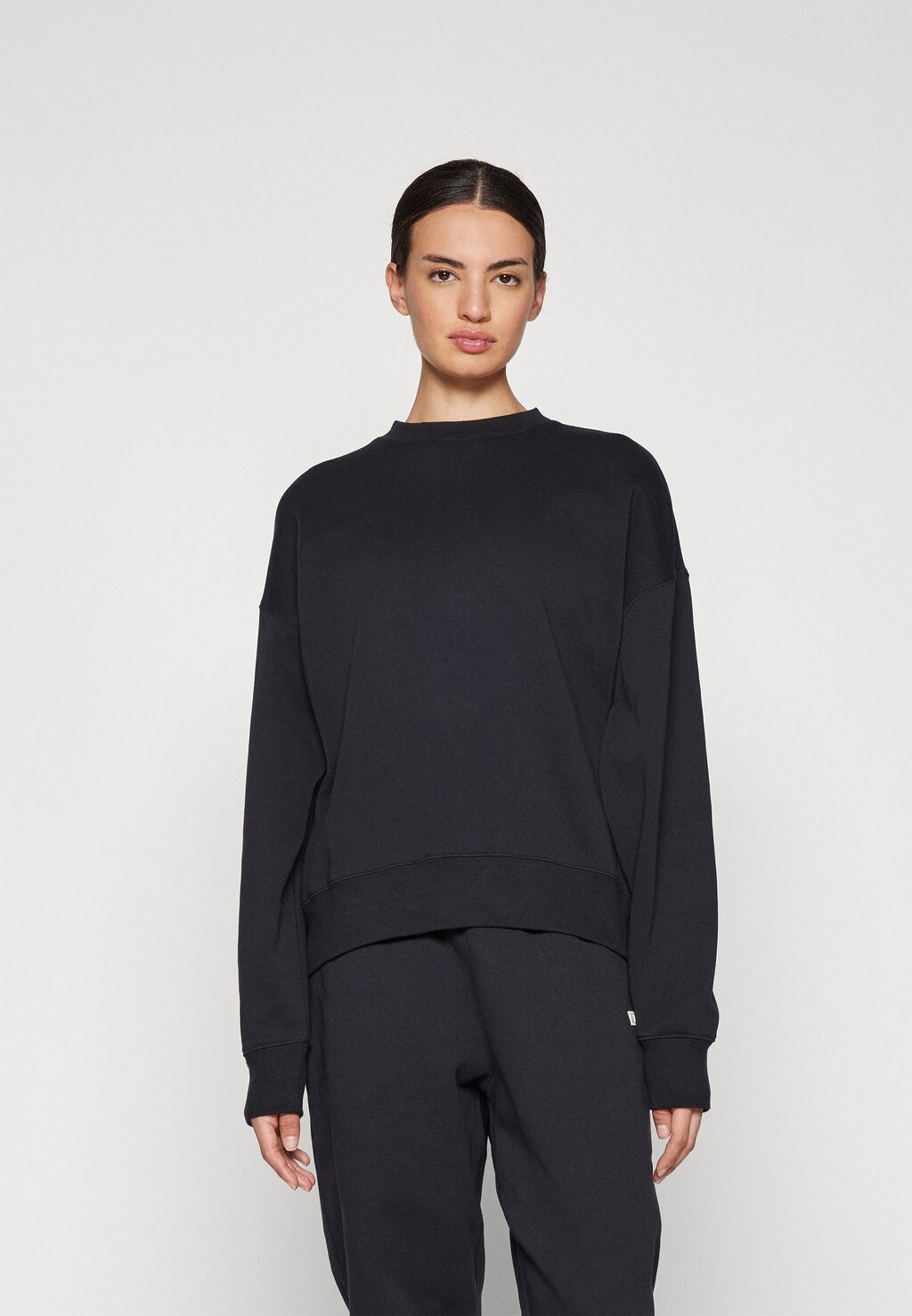 

Толстовка STUDIO OVERSIZED CREW Björn Borg, черный