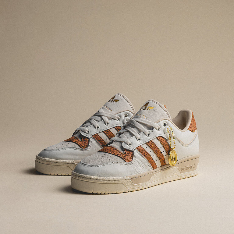 

Кроссовки Rivalry 86 Low *The Collective Pack* Adidas, белый