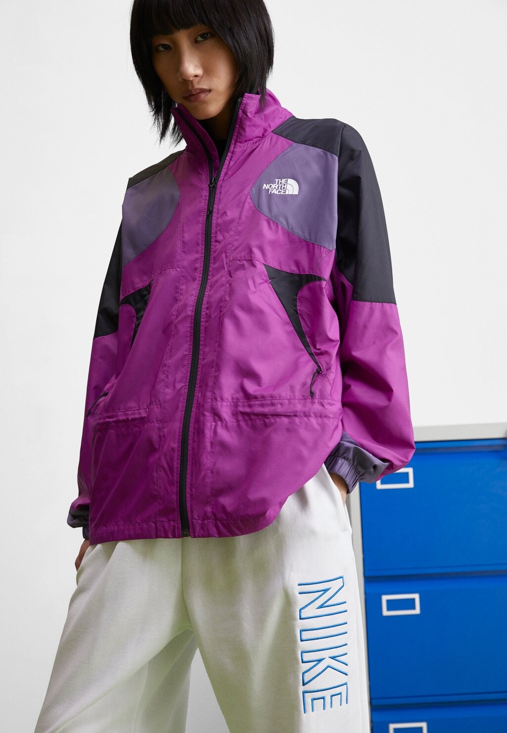 

Ветровка The North Face