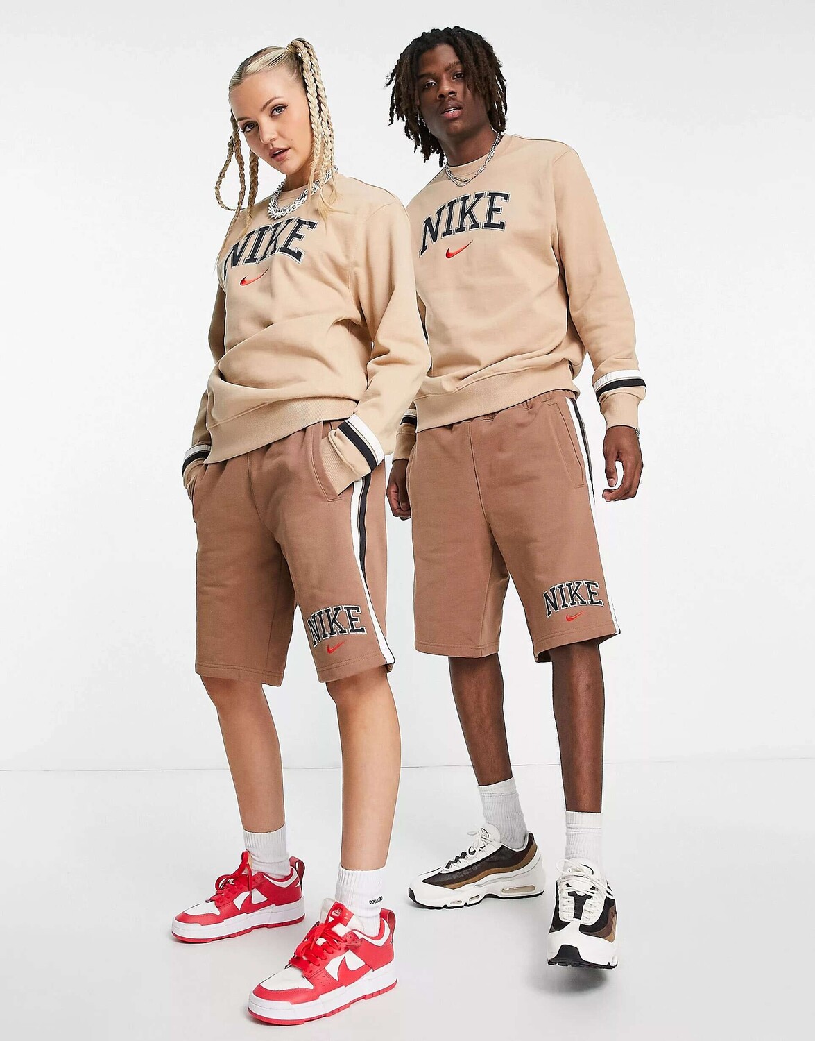 

Коричневые флисовые шорты Nike Unisex Retro