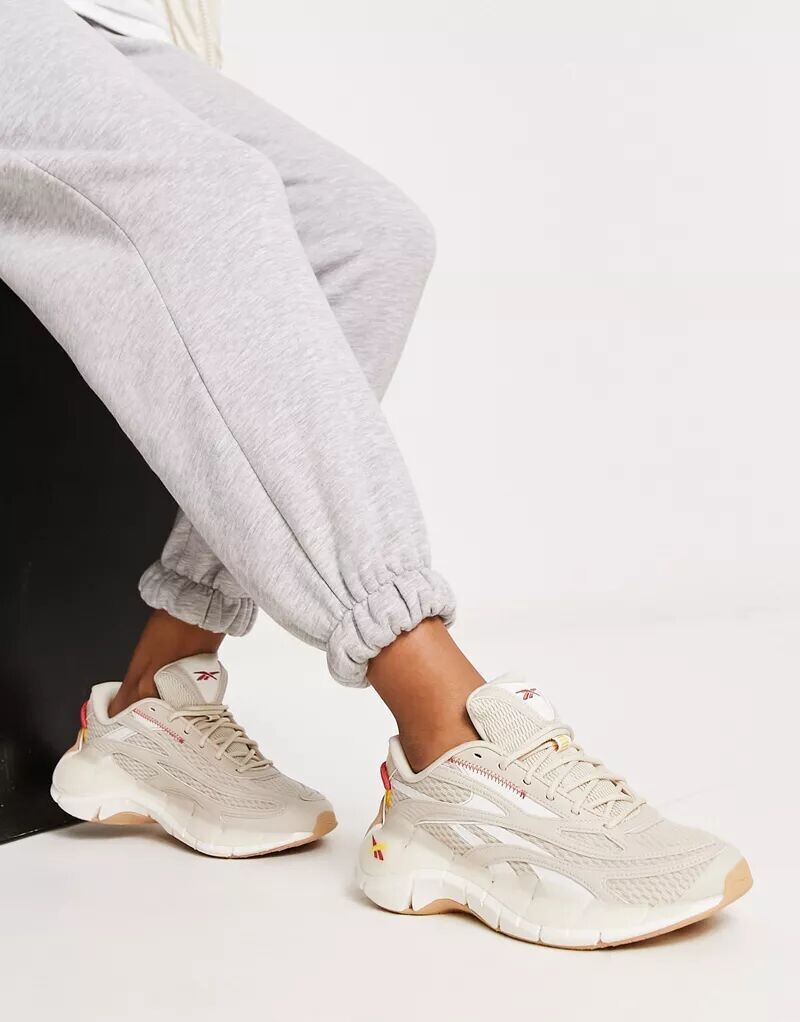 

Нейтральные кроссовки Reebok Zig Kinetica 2.5