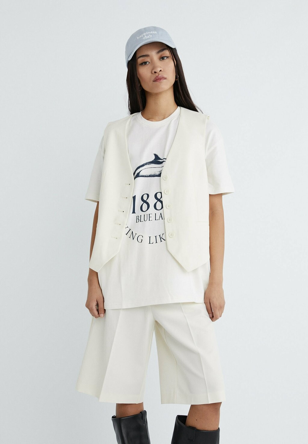 

Жилет Stradivarius, цвет white