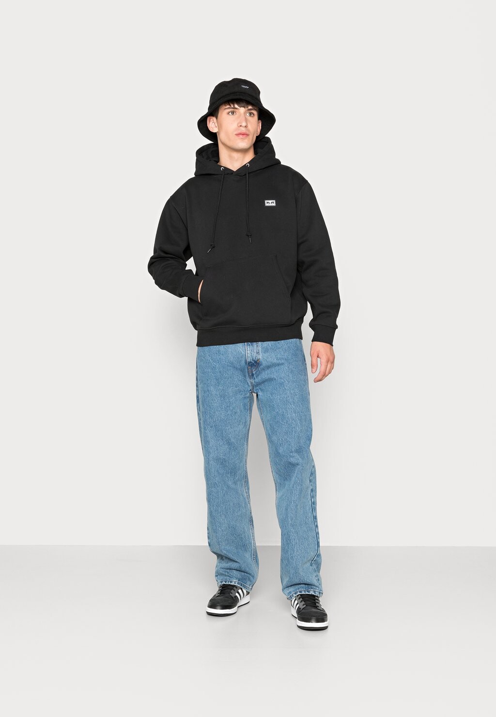 

Толстовка ESTABLISHED WORKS EYES HOOD UNISEX Obey Clothing, черный