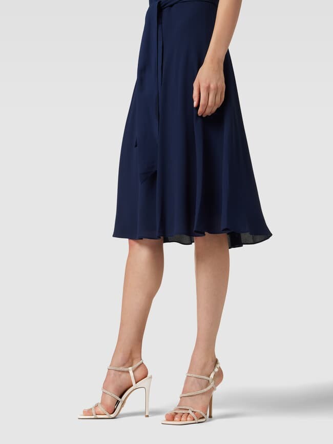 

Сандалии с отделкой стразами, модель Implicit Steve Madden, молочный