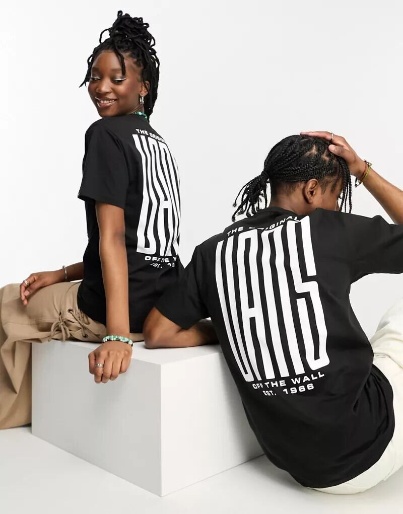 

Черная футболка унисекс Vans с большим принтом на спине