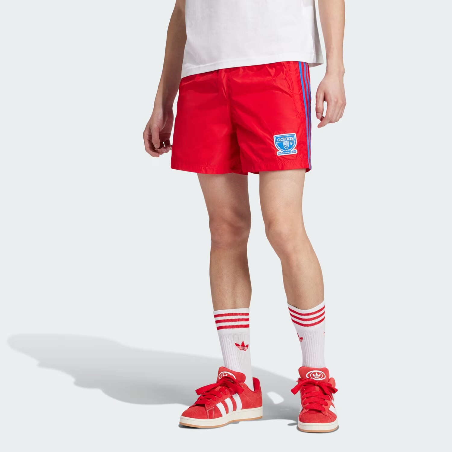 

Спринтерские шорты с графикой Adidas, цвет Better Scarlet