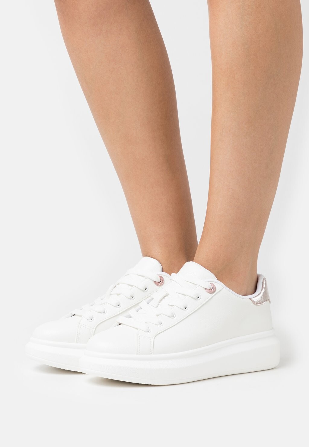 

Кроссовки ALDO