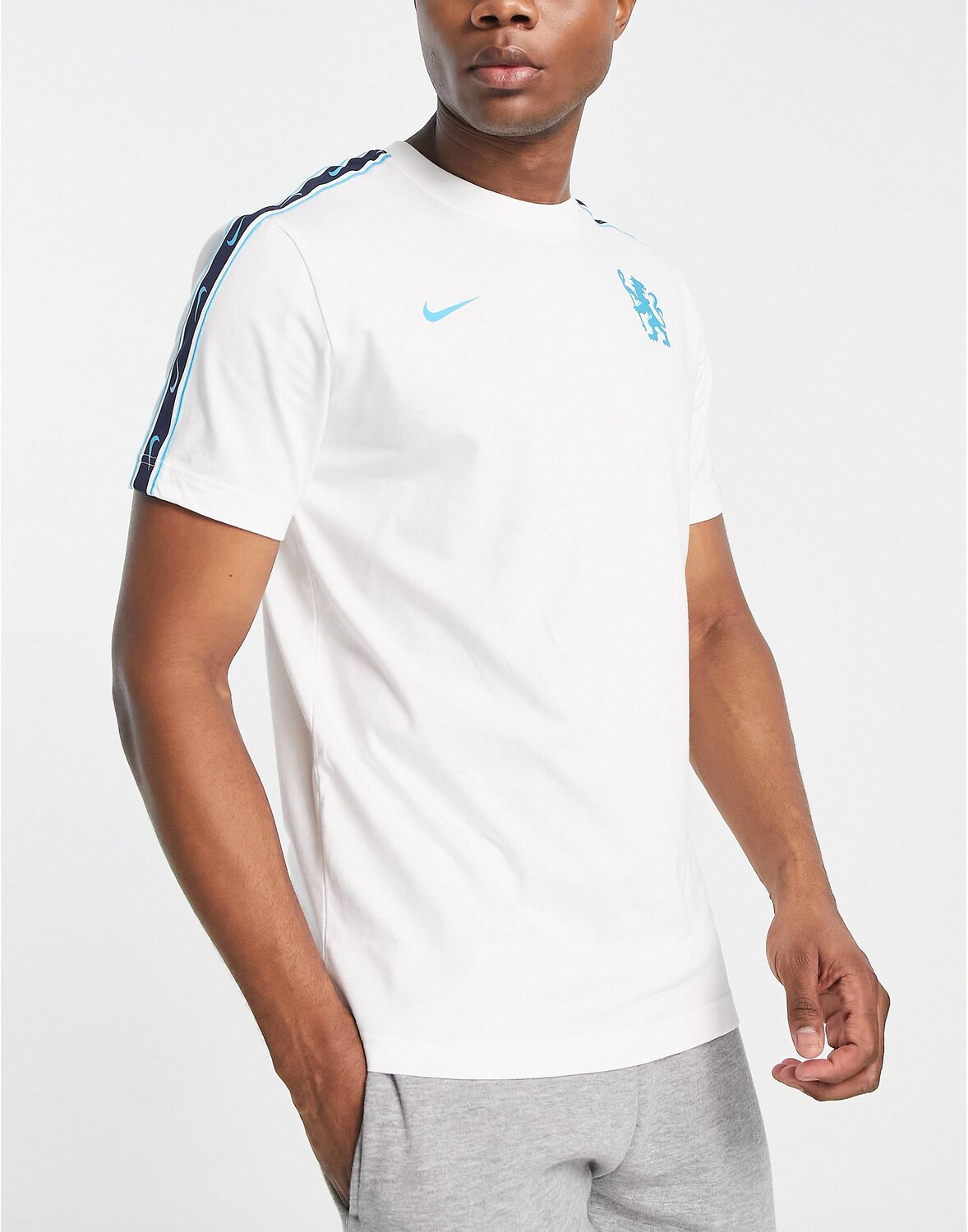

Белая футболка с повторяющимся логотипом Nike Football Chelsea FC, Белый
