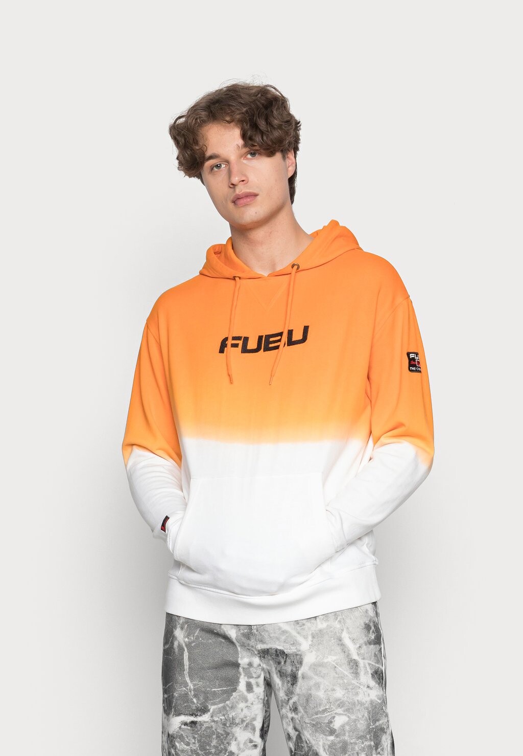 

Толстовка с капюшоном FUBU, оранжевый