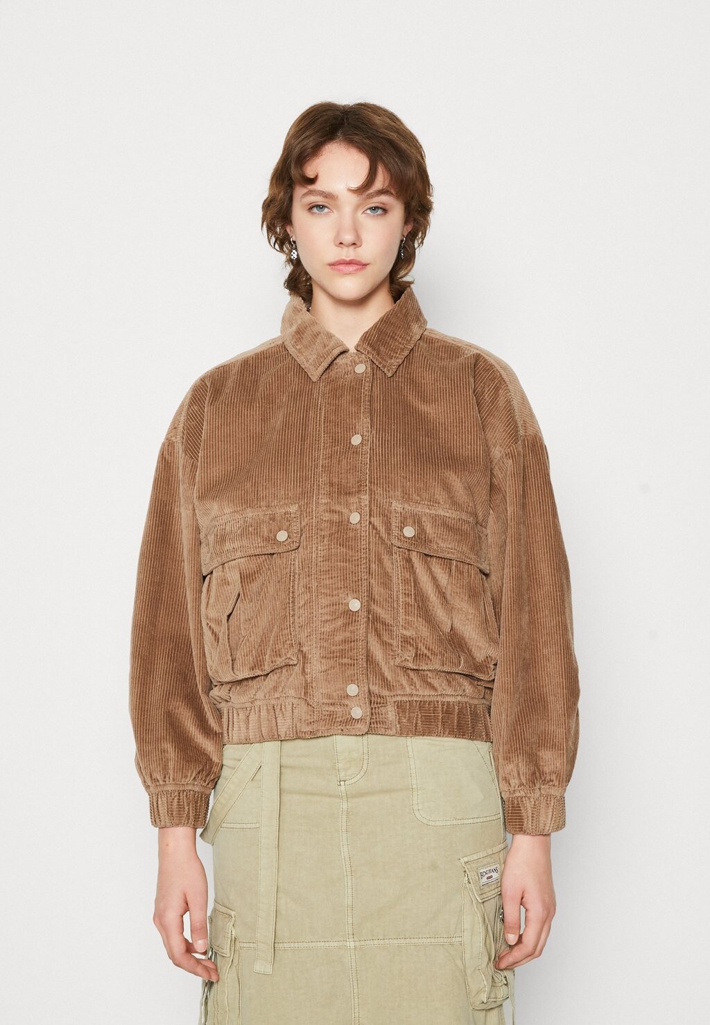 

Бомбер Chaquetas American Eagle, коричневый