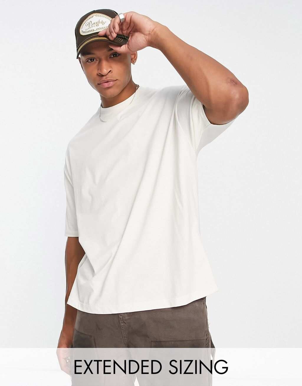 

Бежевая футболка оверсайз ASOS DESIGN, Бежевый