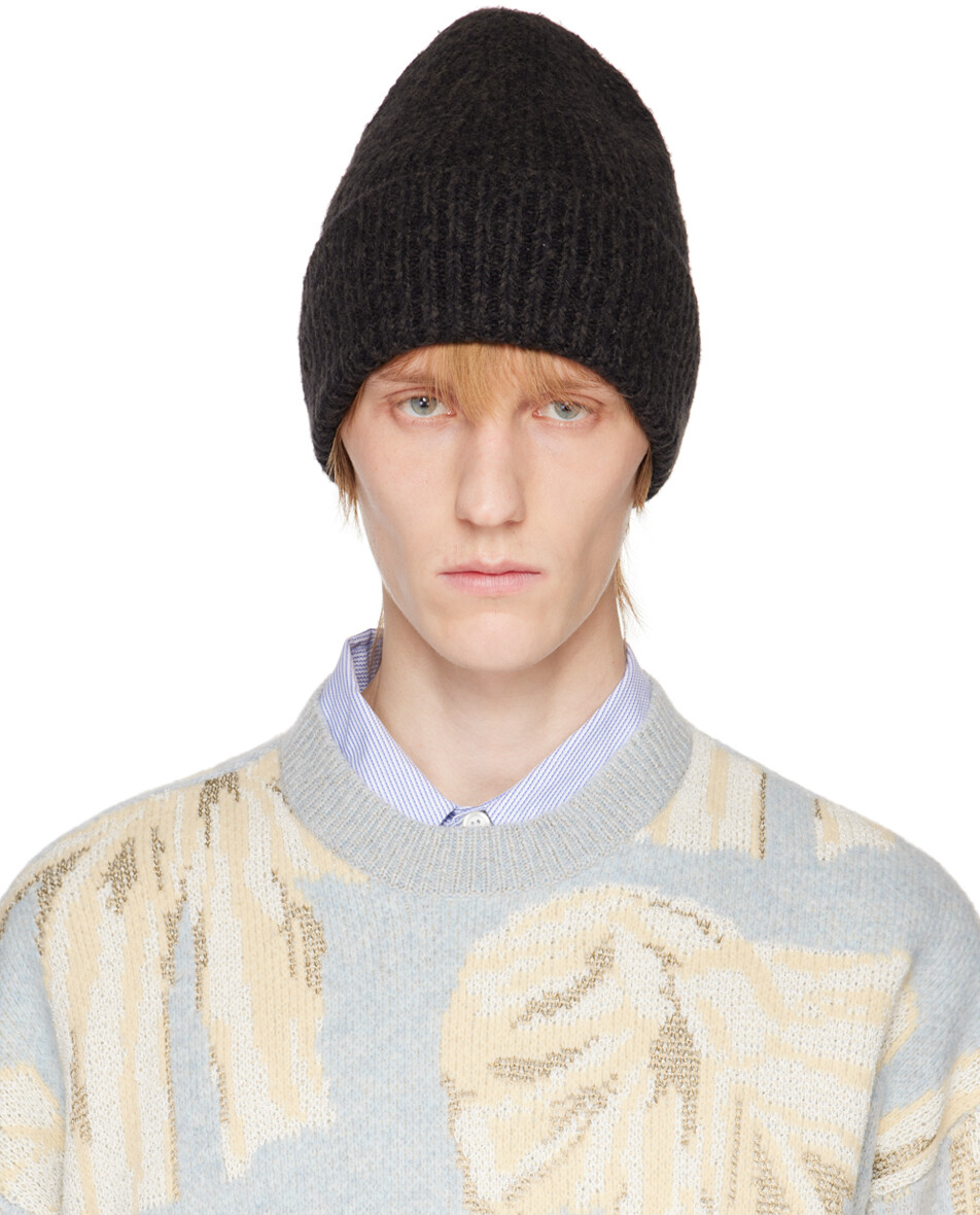 

Черная вязаная шапка в рубчик Acne Studios