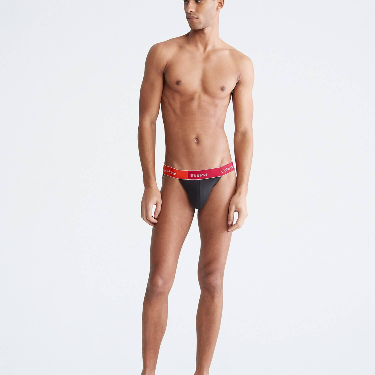 

Трусы спортивные Calvin Klein Pride This Is Love Colorblock Micro, черный/красный