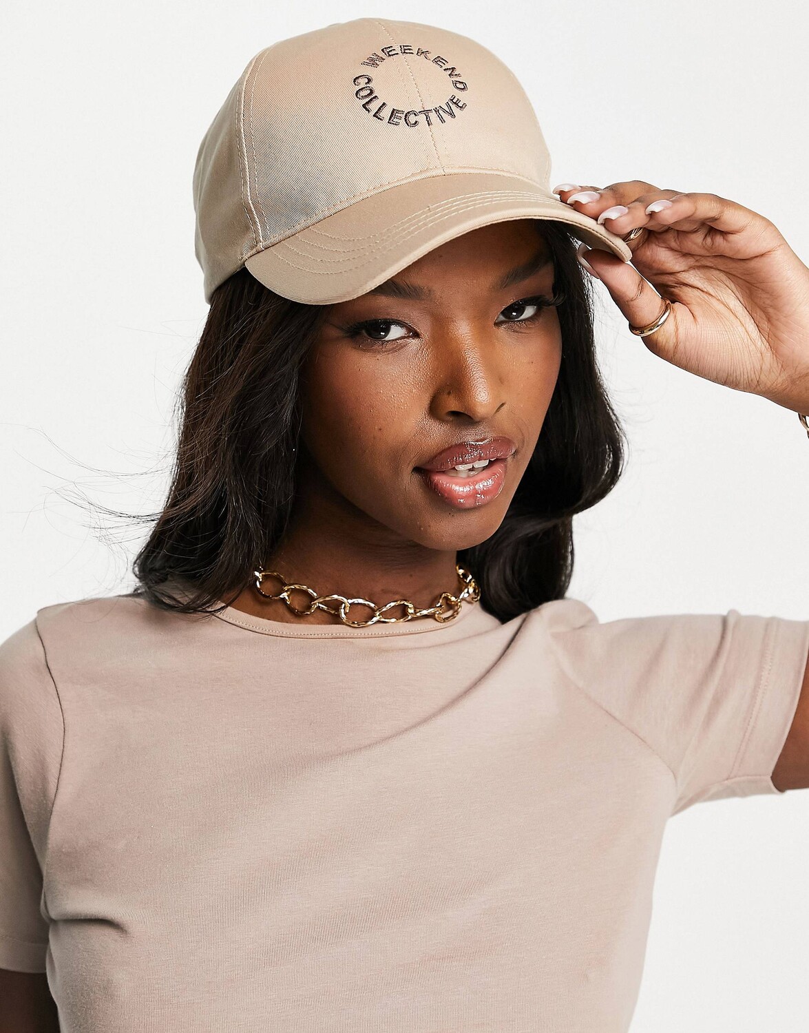 

Бейсболка с каменным логотипом ASOS Weekend Collective