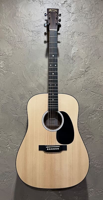 

Martin D10E 2022 Натуральный