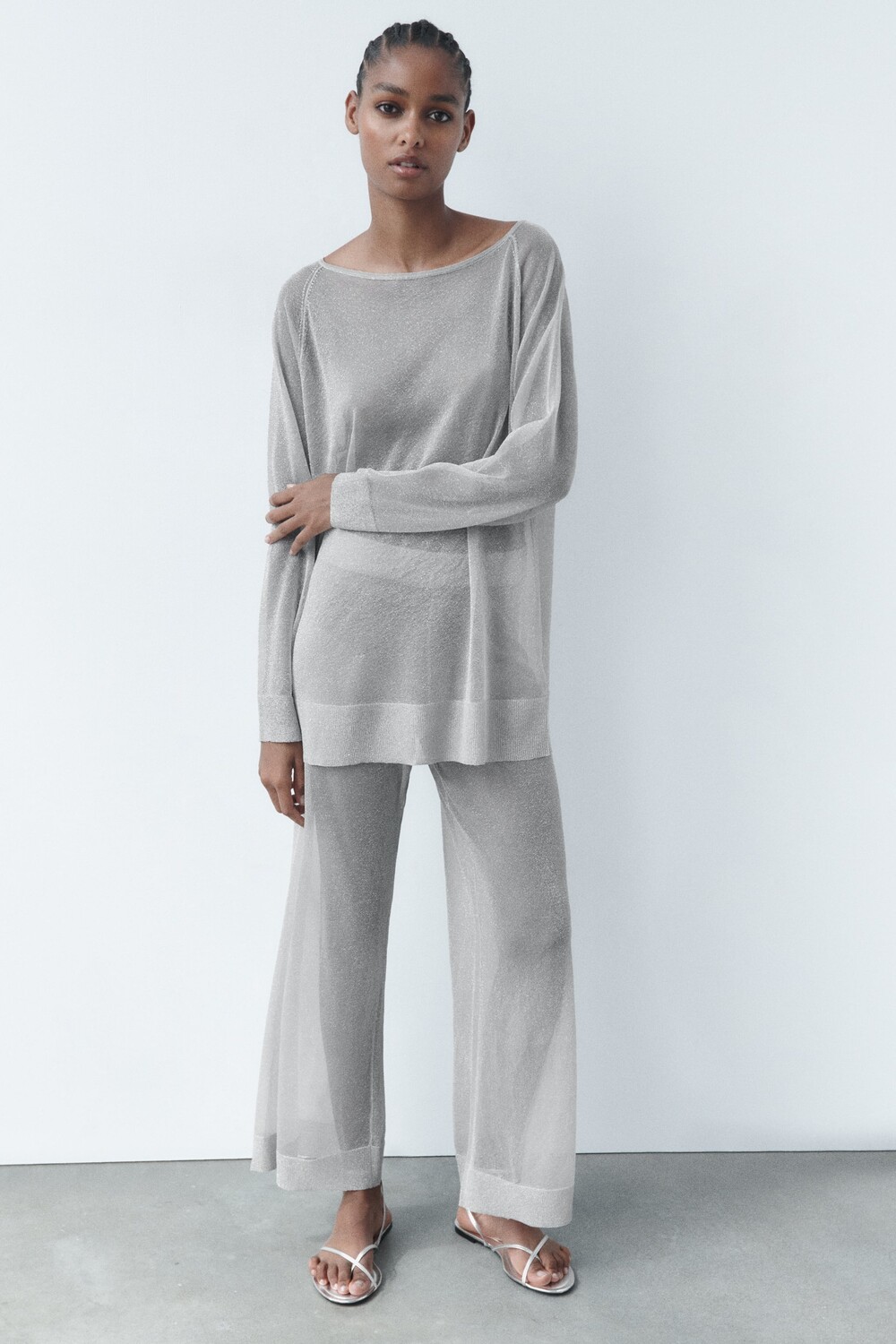 

Брюки прямого трикотажа с металлической нитью Zara, серебро