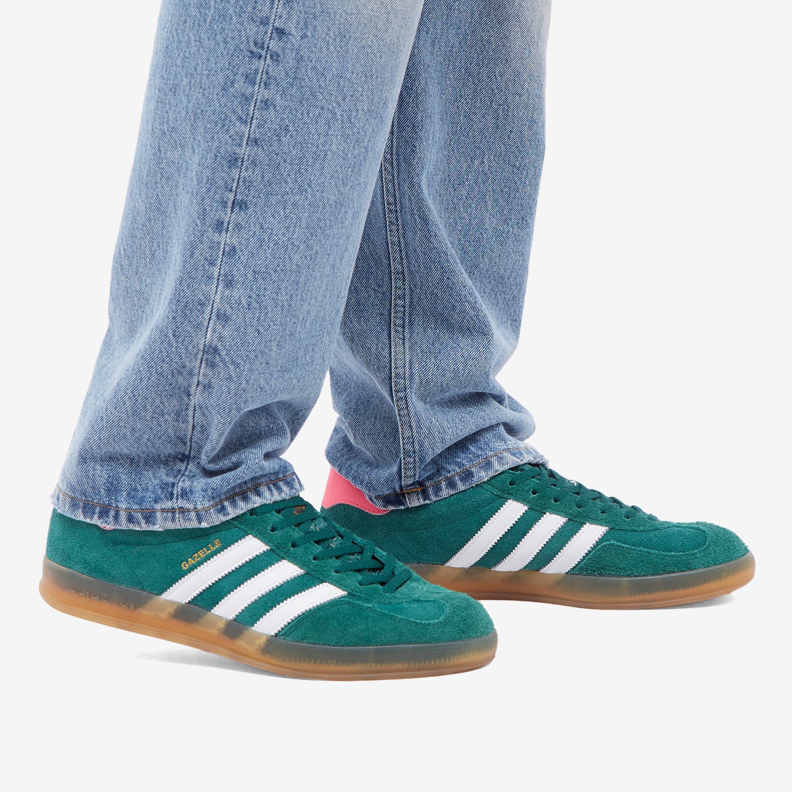 Кроссовки Adidas Gazelle Indoor, цвет Collegiate Green, Ftwr White & Lucid  Pink – заказать по выгодной цене из-за рубежа в «CDEK.Shopping»