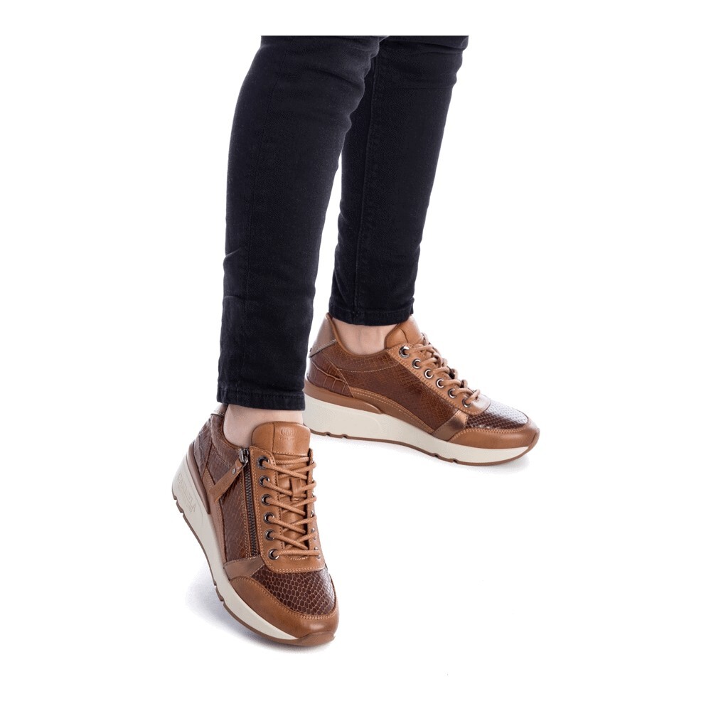

Кроссовки Carmela Zapatillas, camel