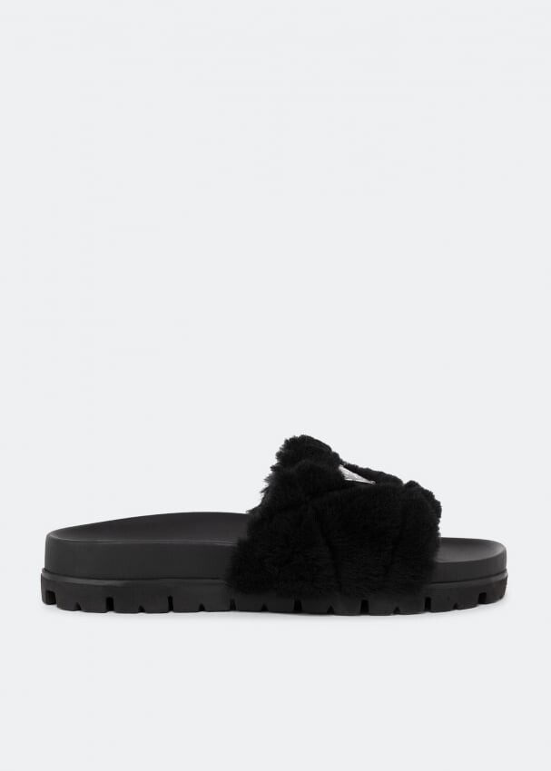 

Шлепанцы PRADA Shearling slides, черный