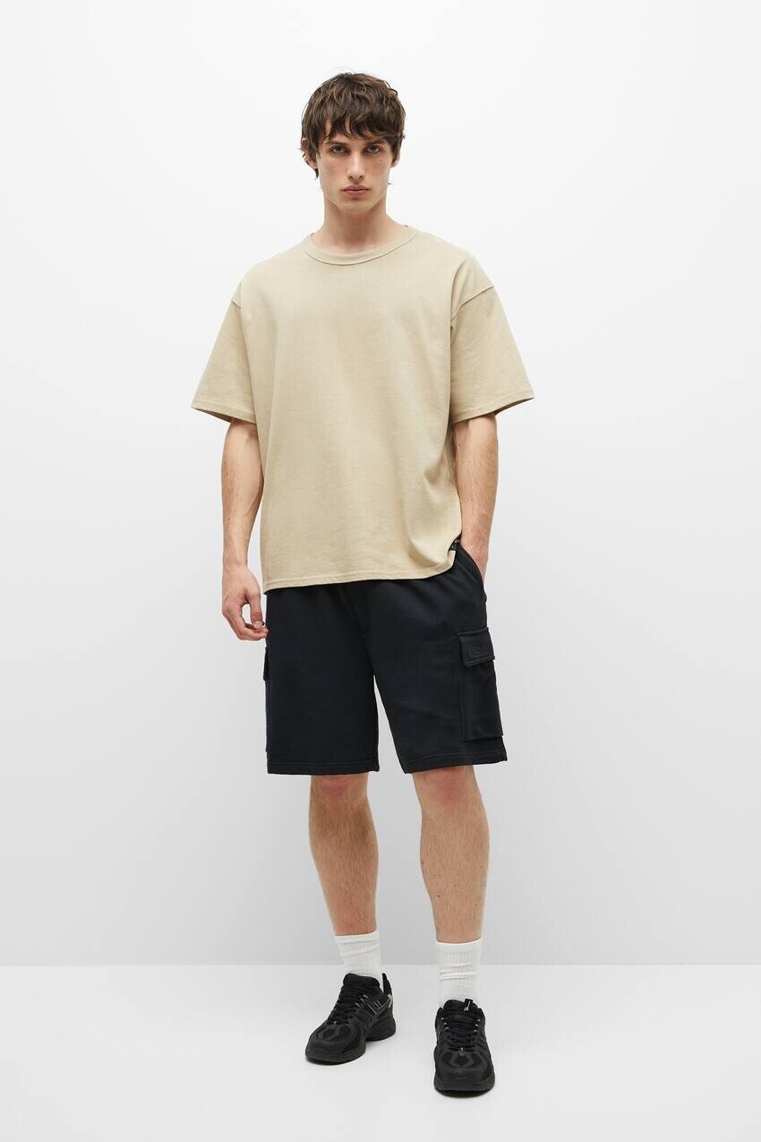 

Джоггеры Cargo Bermuda Pull&Bear, черный