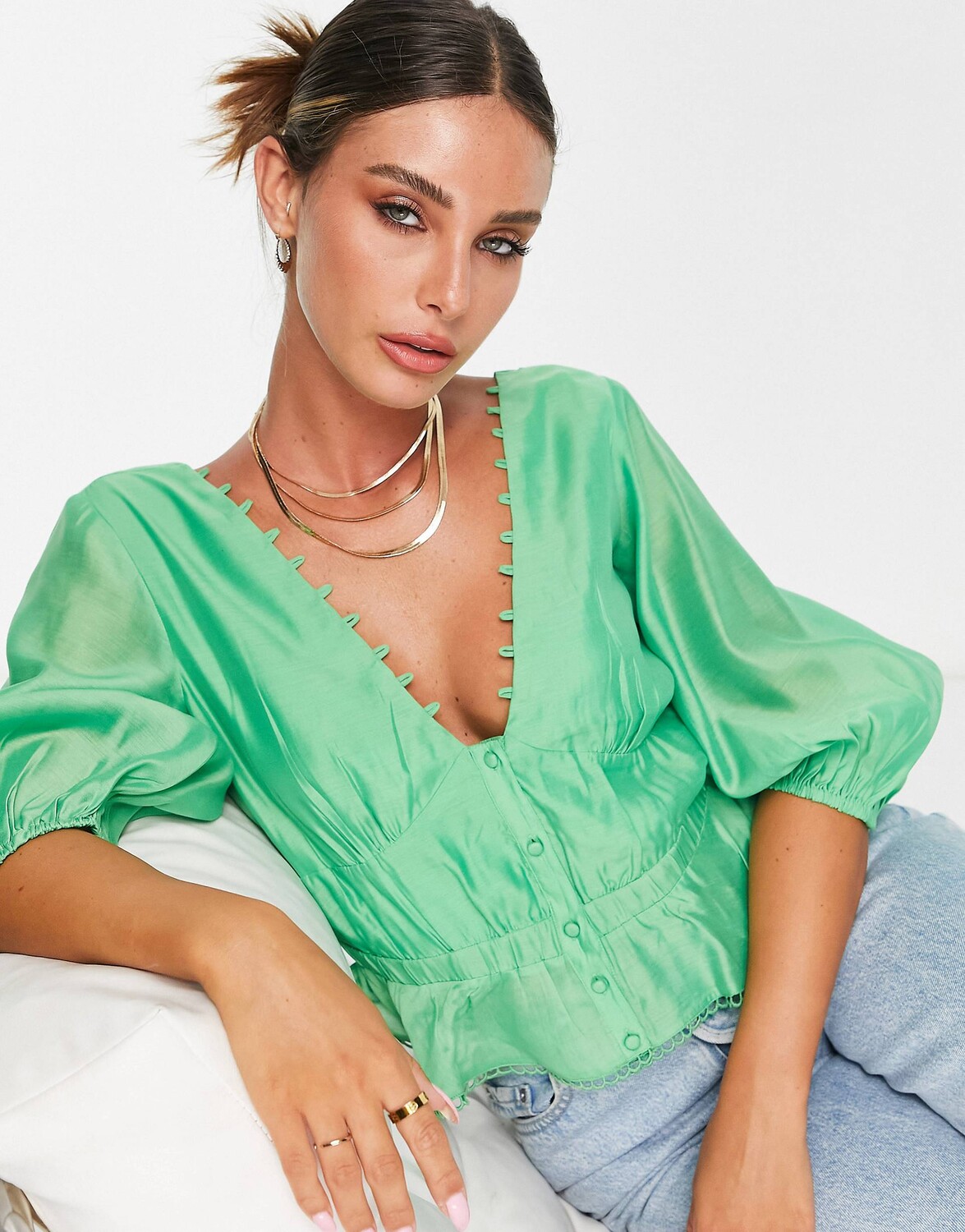 

Зеленая блуза с эластичной талией, баской и пуговицами ASOS DESIGN