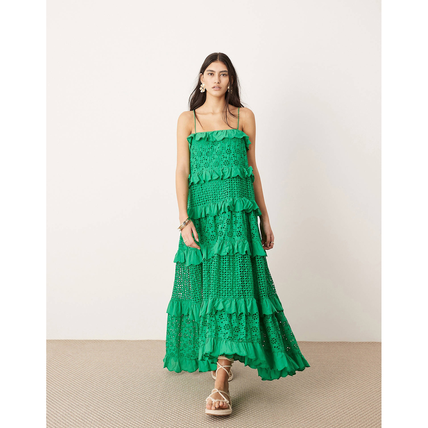 Платье Asos Edition Strappy Broderie Trapeze Tiered, зеленый цена и фото