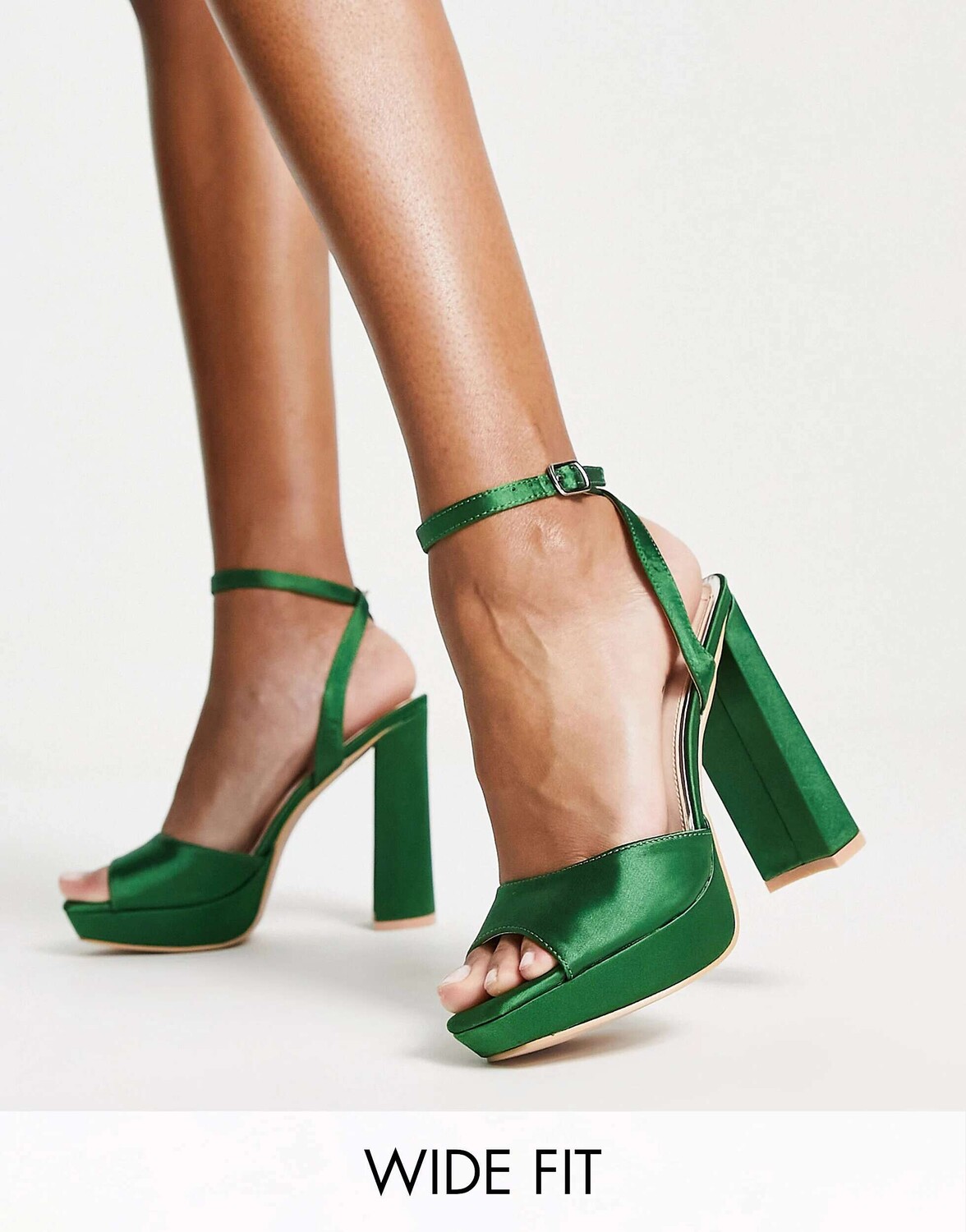 

Изумрудные туфли на платформе Be Mine Wide Fit Vanyaa