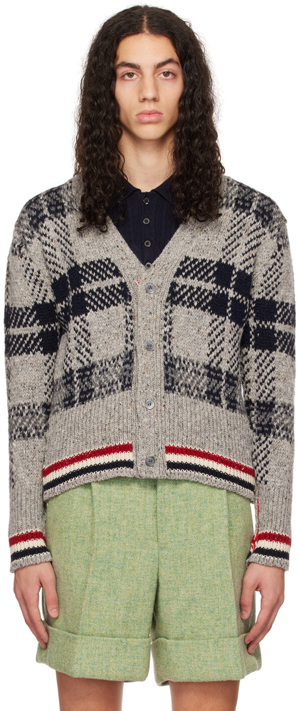 

Серый кардиган в клетку тартан Thom Browne