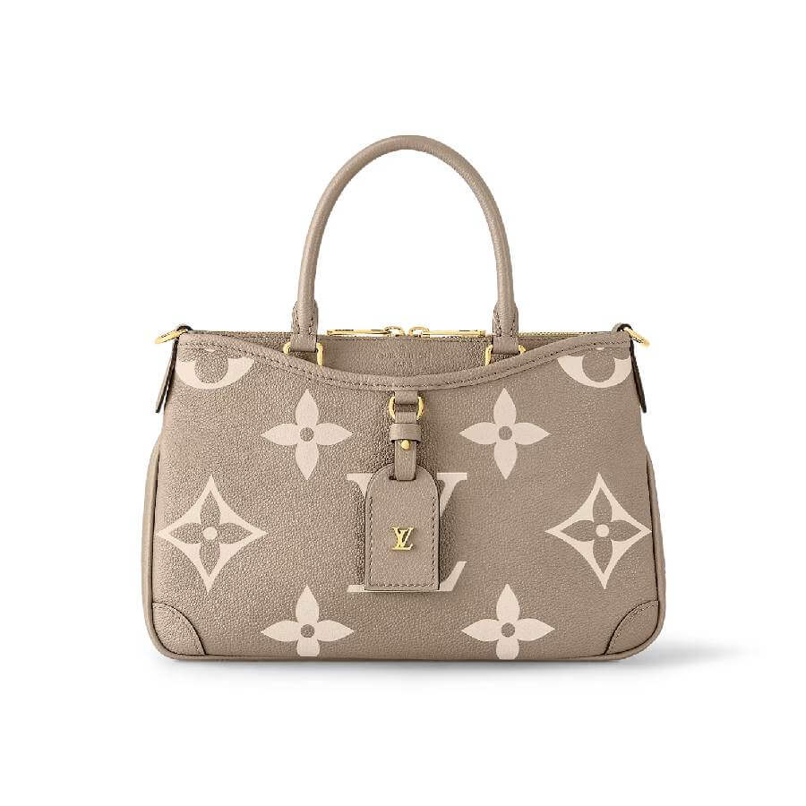 Сумка Louis Vuitton Trianon PM, кремово-бежевый кремового цвета 1 я камуфляжная сумка тоут bape