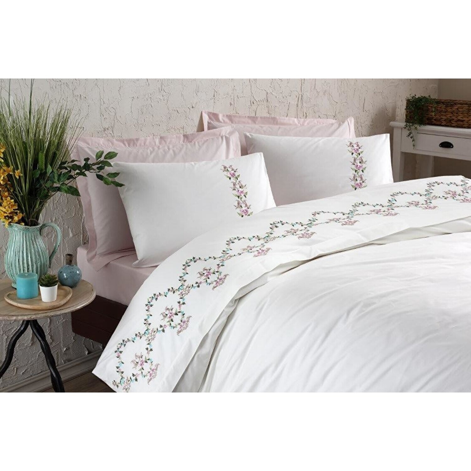 

Комплект постельного белья с вышивкой Özdilek Boutique Rose