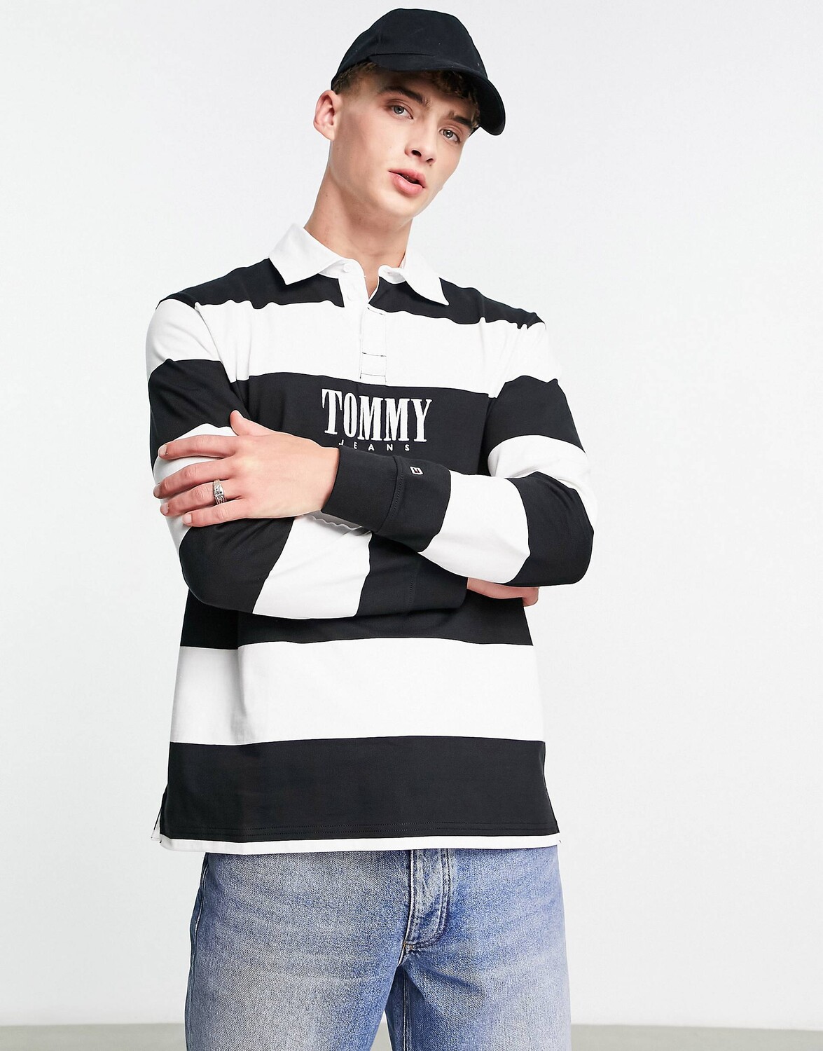 

Белое хлопковое поло свободного кроя с аутентичными полосками и логотипом Tommy Jeans