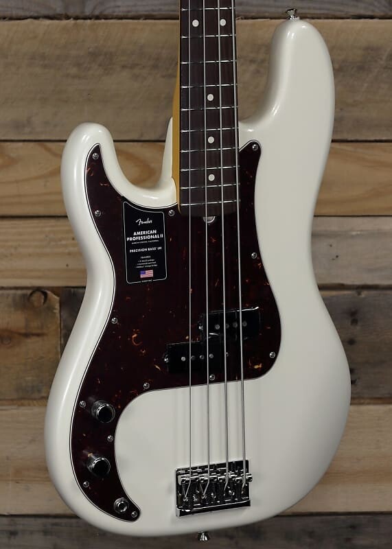 

Fender American Professional II Precision Bass левша Olympic White с футляром American Professional II Precision Bass Left-Hand