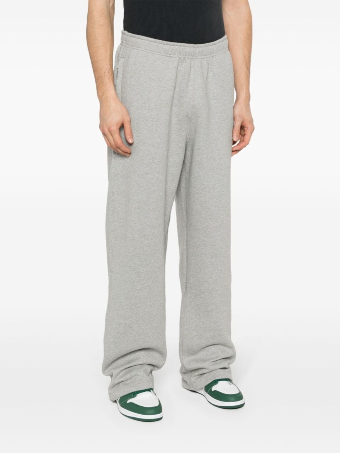 

Nike спортивные брюки Solo Swoosh широкого кроя, серый