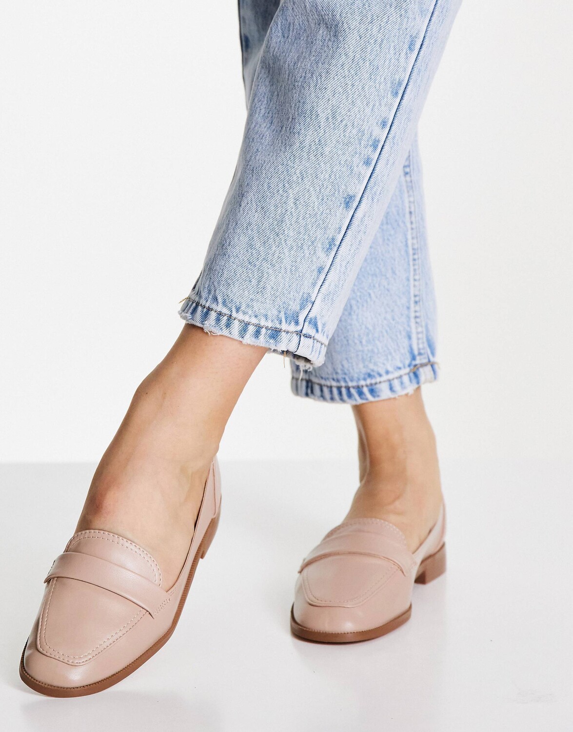 

Розовые лоферы на плоской подошве ASOS DESIGN Mussy, Розовый
