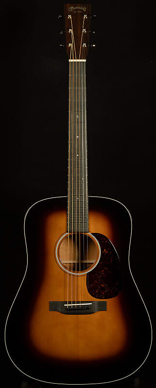 

Гитары Martin Custom Shop D-18