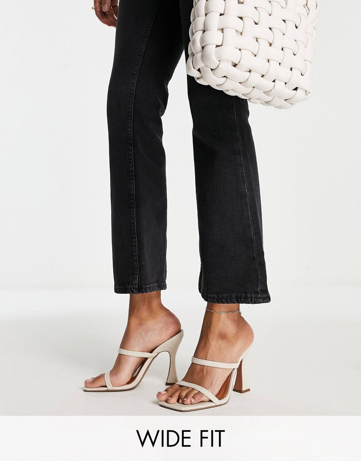 

Широкие мюли Nasia на каблуке ASOS DESIGN из натуральной ткани