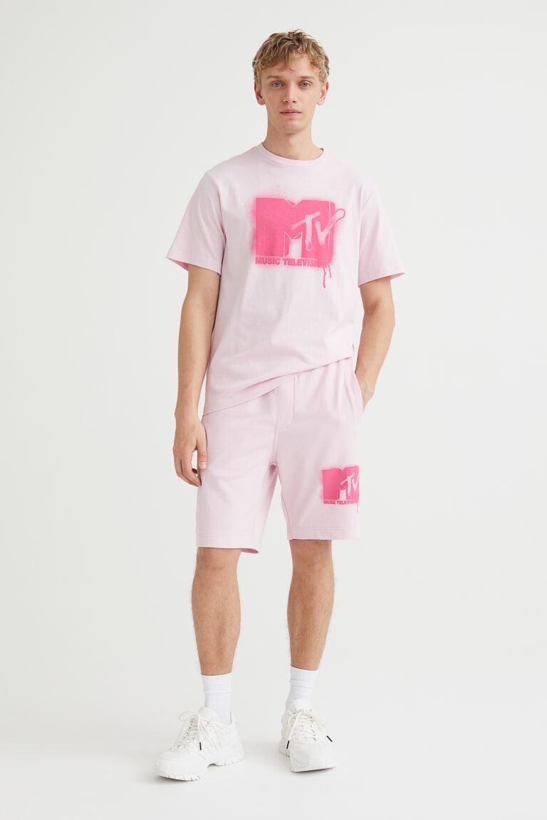 

Спортивные шорты Regular Fit с принтом H&M, светло-розовый/mtv