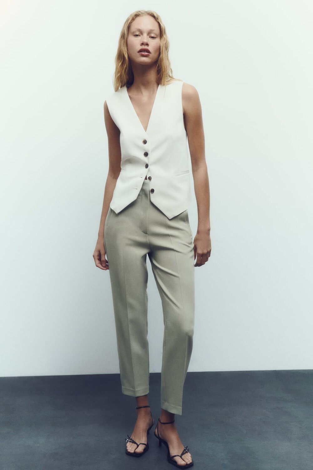 

Брюки с высокой талией ZARA, зеленый