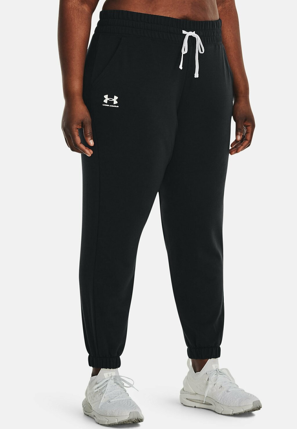 

Спортивные брюки Under Armour, черный