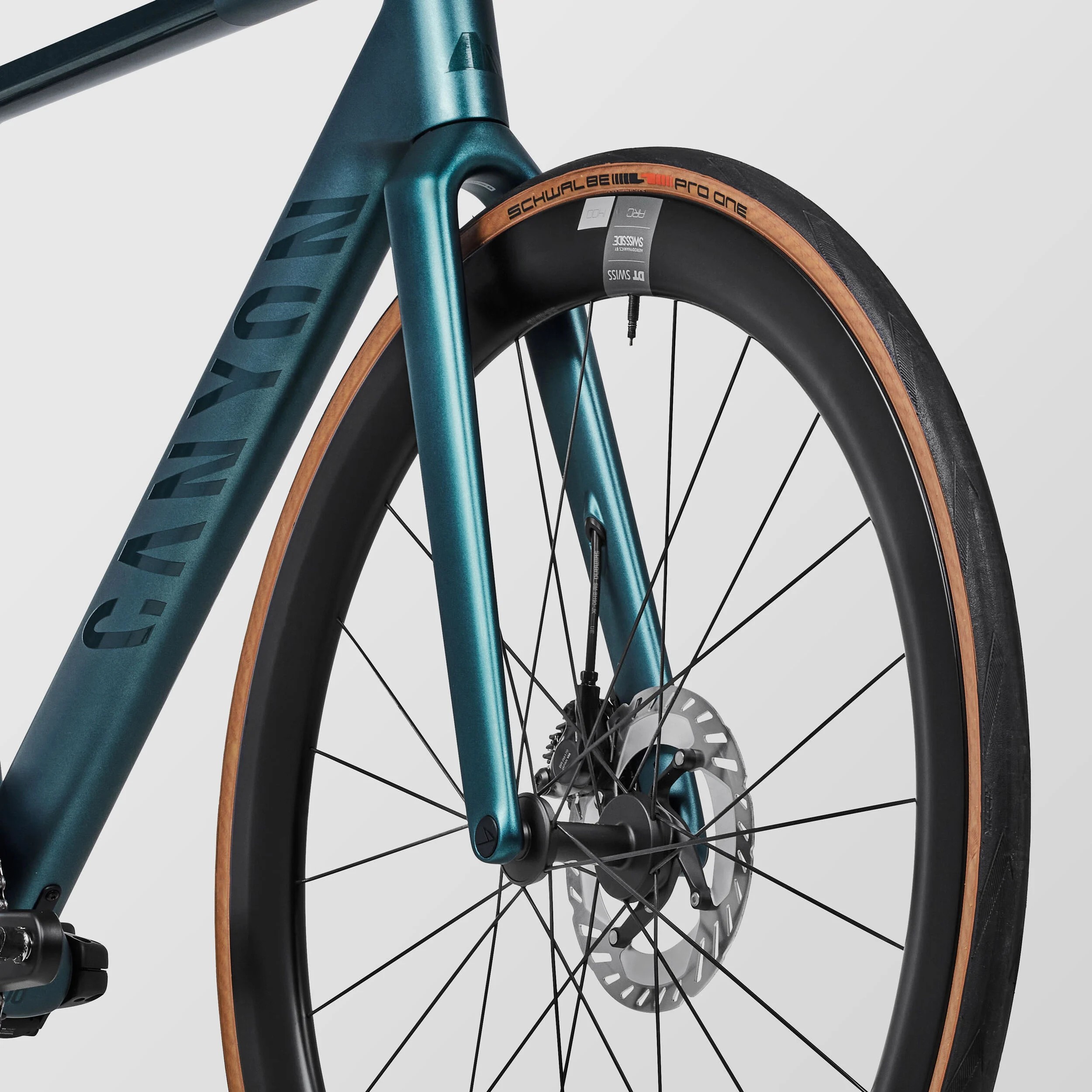 Шоссейный велосипед Canyon Ultimate CF SLX 8 Di2, бирюзовый