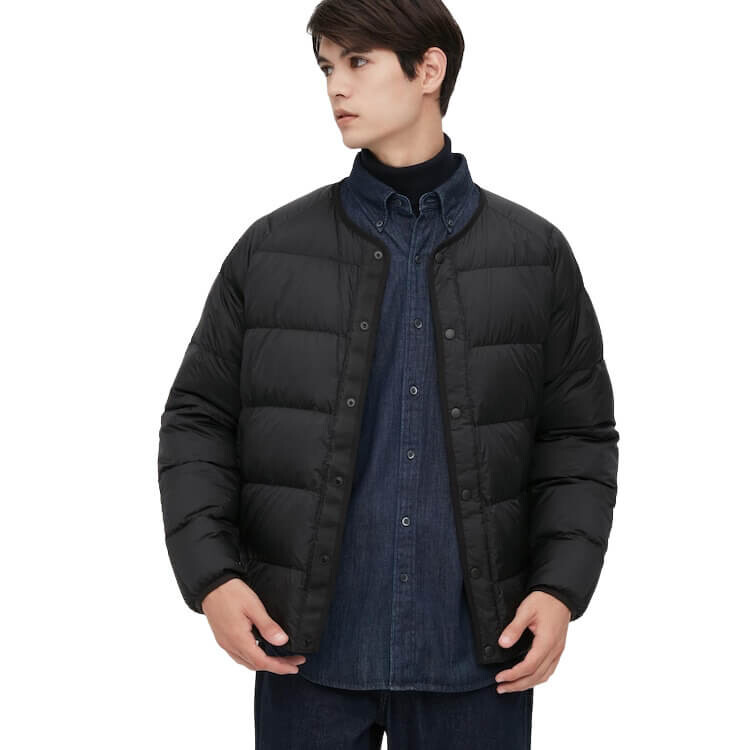 

Пуховик из переработанных материалов Uniqlo, черный