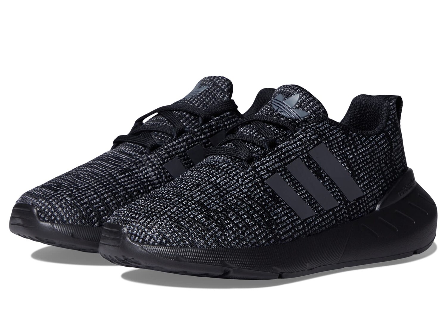 

Детские кроссовки Adidas Originals Swift Run 22, черный/темно-серый