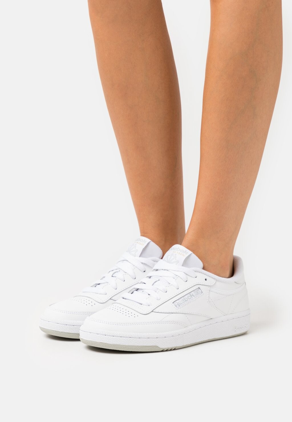 

Кроссовки Reebok, белый