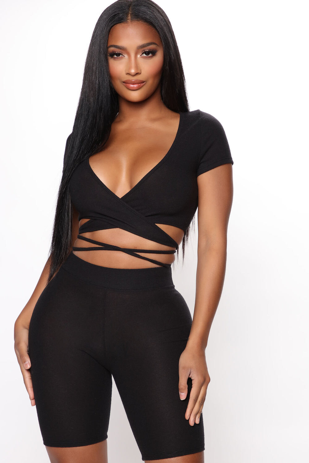 

Шорты Fashion Nova NST10648, черный
